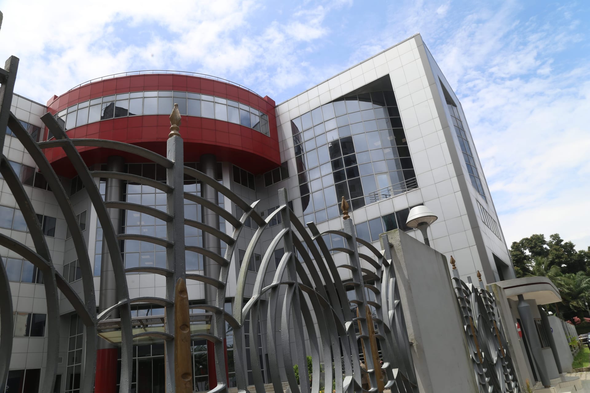 Siège de TRADEX — 5